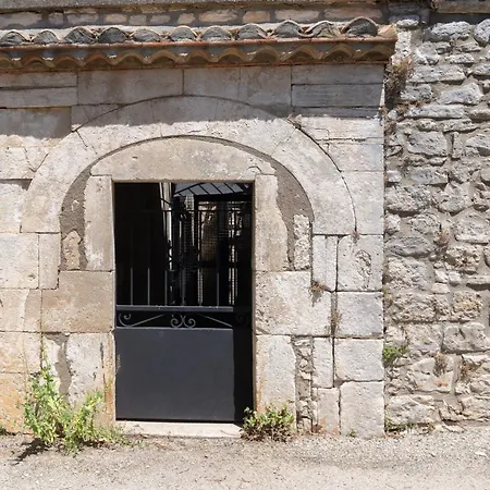 Magnanerie De La Marechale Daire *